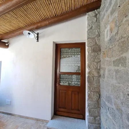 Sa Domu Antiga - Casa Indipendente In Centro Storico Apartamento