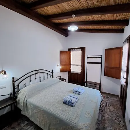 Sa Domu Antiga - Casa Indipendente In Centro Storico *