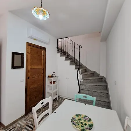 Sa Domu Antiga - Casa Indipendente In Centro Storico Apartamento *