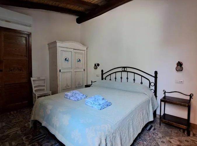 Sa Domu Antiga - Casa Indipendente In Centro Storico