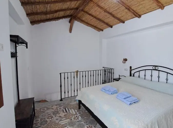 Sa Domu Antiga - Casa Indipendente In Centro Storico *