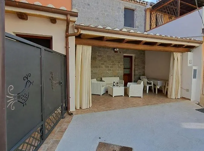 Sa Domu Antiga - Casa Indipendente In Centro Storico *